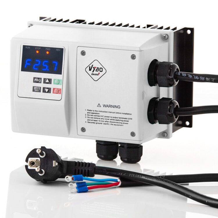 Frekvenciaváltó 2,2 kW 230V IP65 X550 eladás