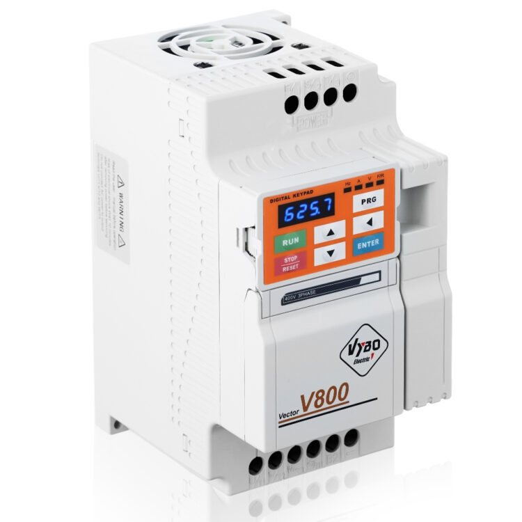Frekvenciaváltó 3 kW 230V V800 raktáron
